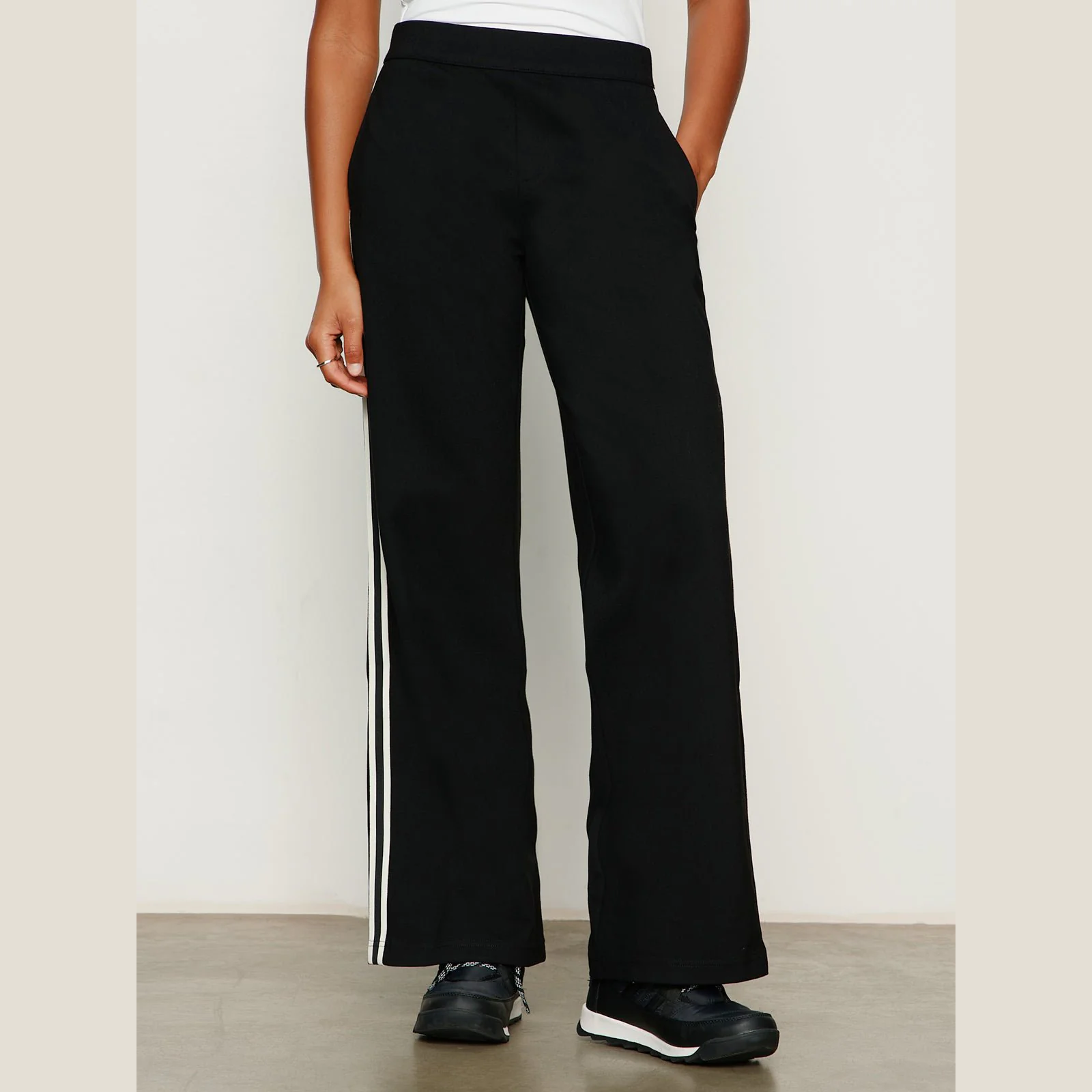 Sanctuary-runway-track-pant-black-02.png