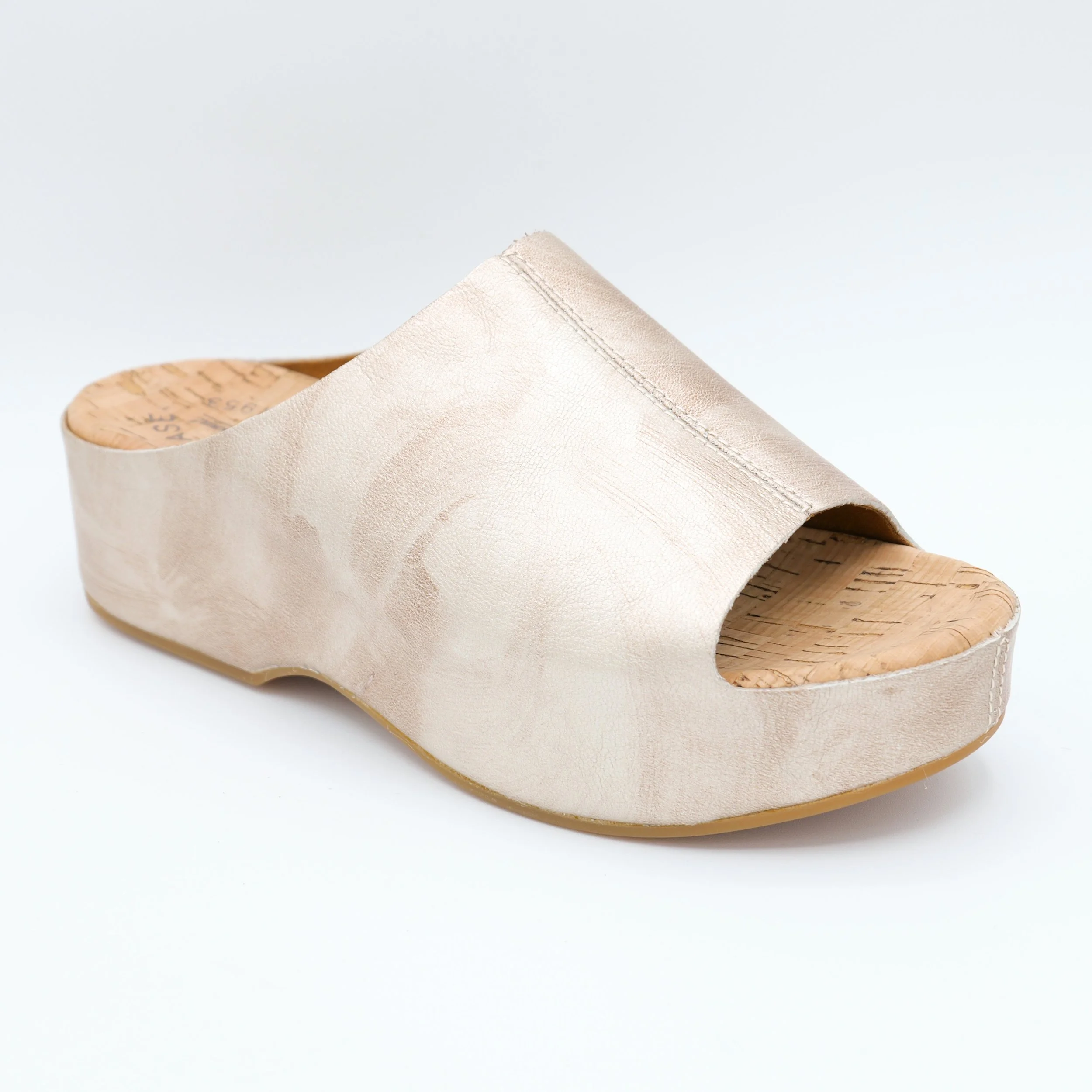 The yazmin platform sandal by Kork Ease in light gold leather