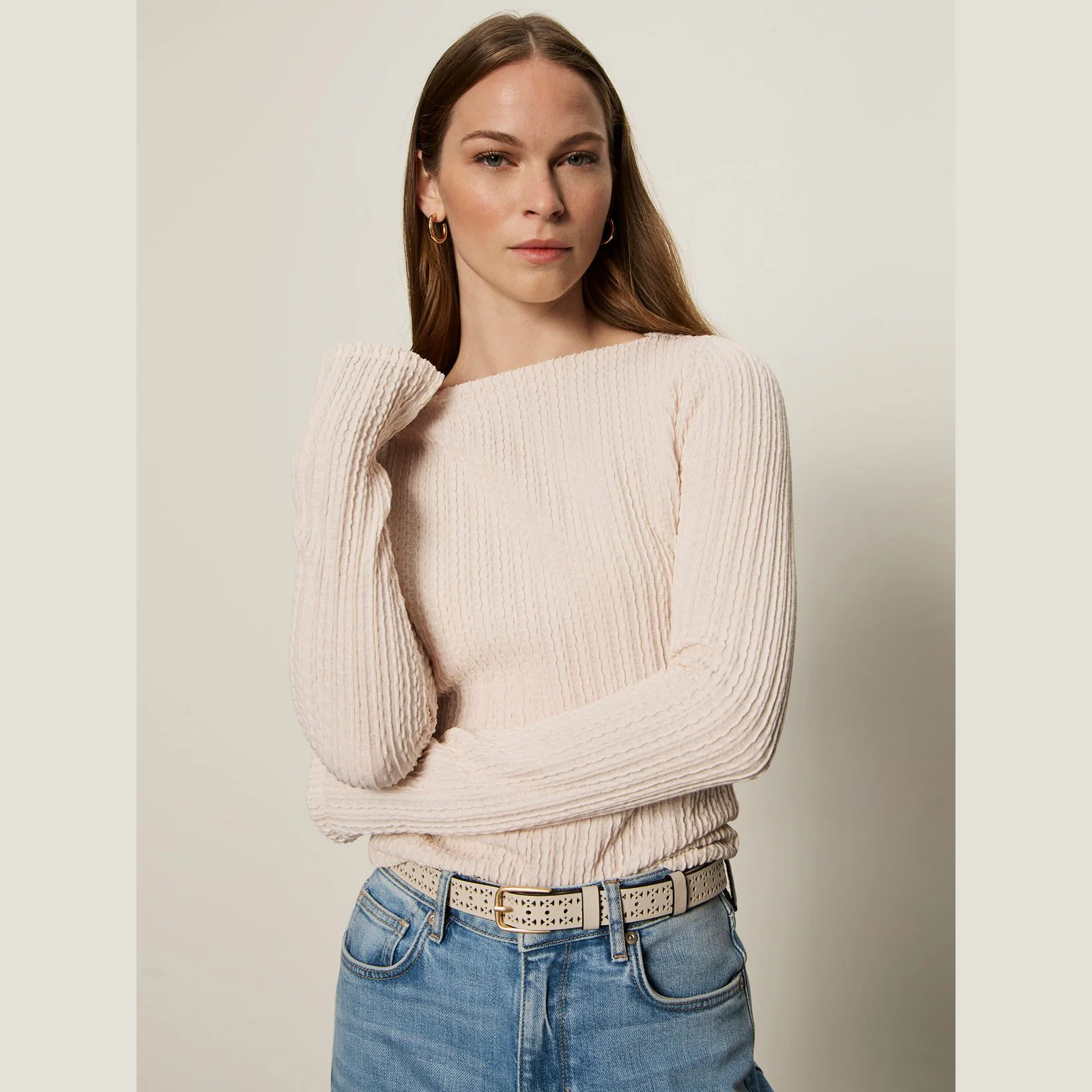 Sanctuary-long-sleeve-boatneck-textured-top-pink-milk-01.png