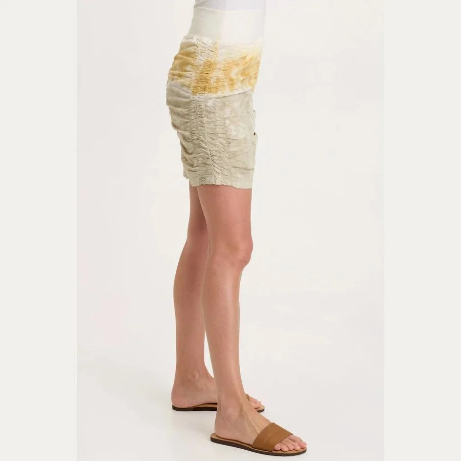 Wearables-trace-skirt-paradox-wash-radiance-03.jpg