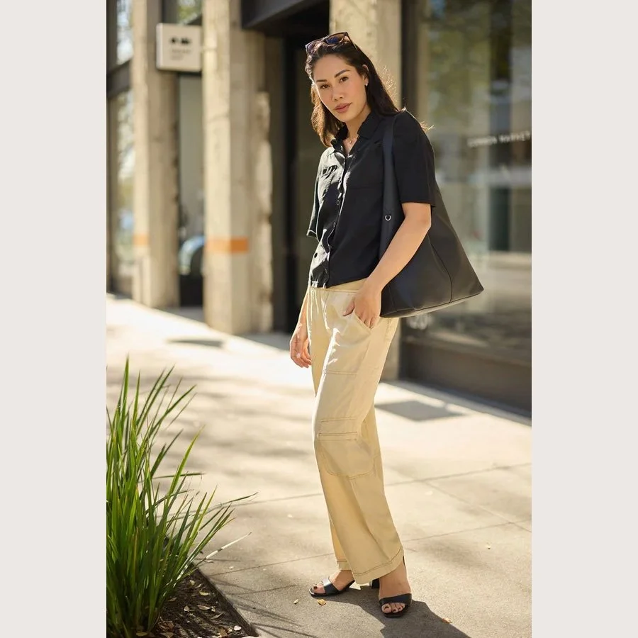XCVI-taran-twill-cargo-pant-raffia-pigment-02.jpg