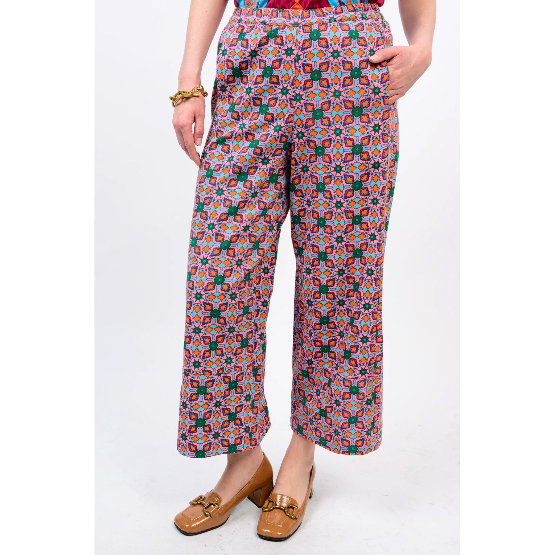 Ivy-Jane-tile-barrel-pant-blue-03.jpg