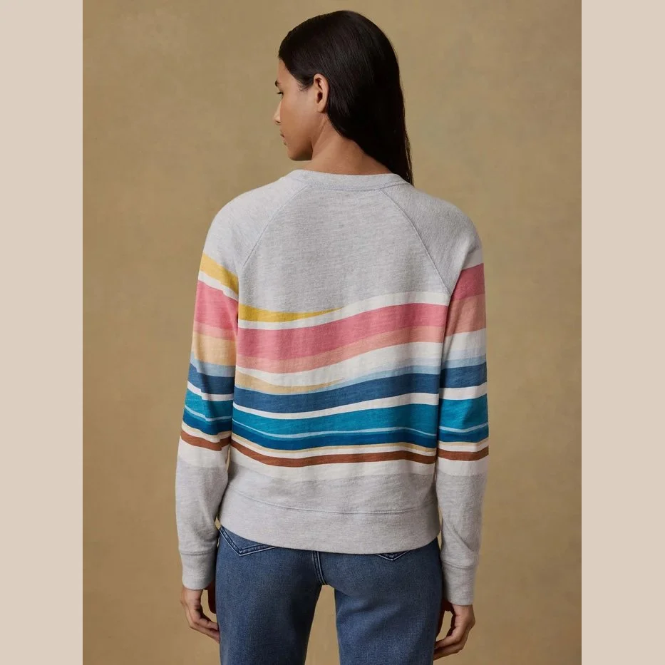Faherty-sunwashed-slub-organic-crewneck-soleil-waves-04.jpg