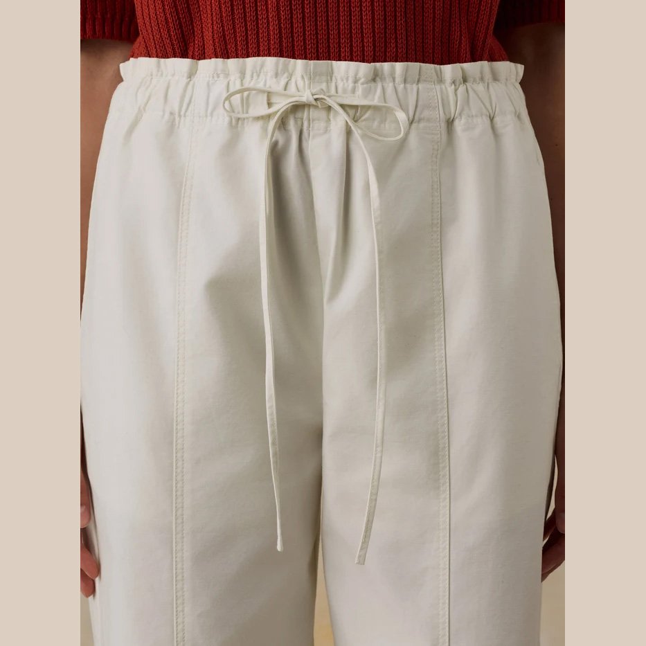 Faherty-cotton-twill-drawstring-pant-egret-06.jpg