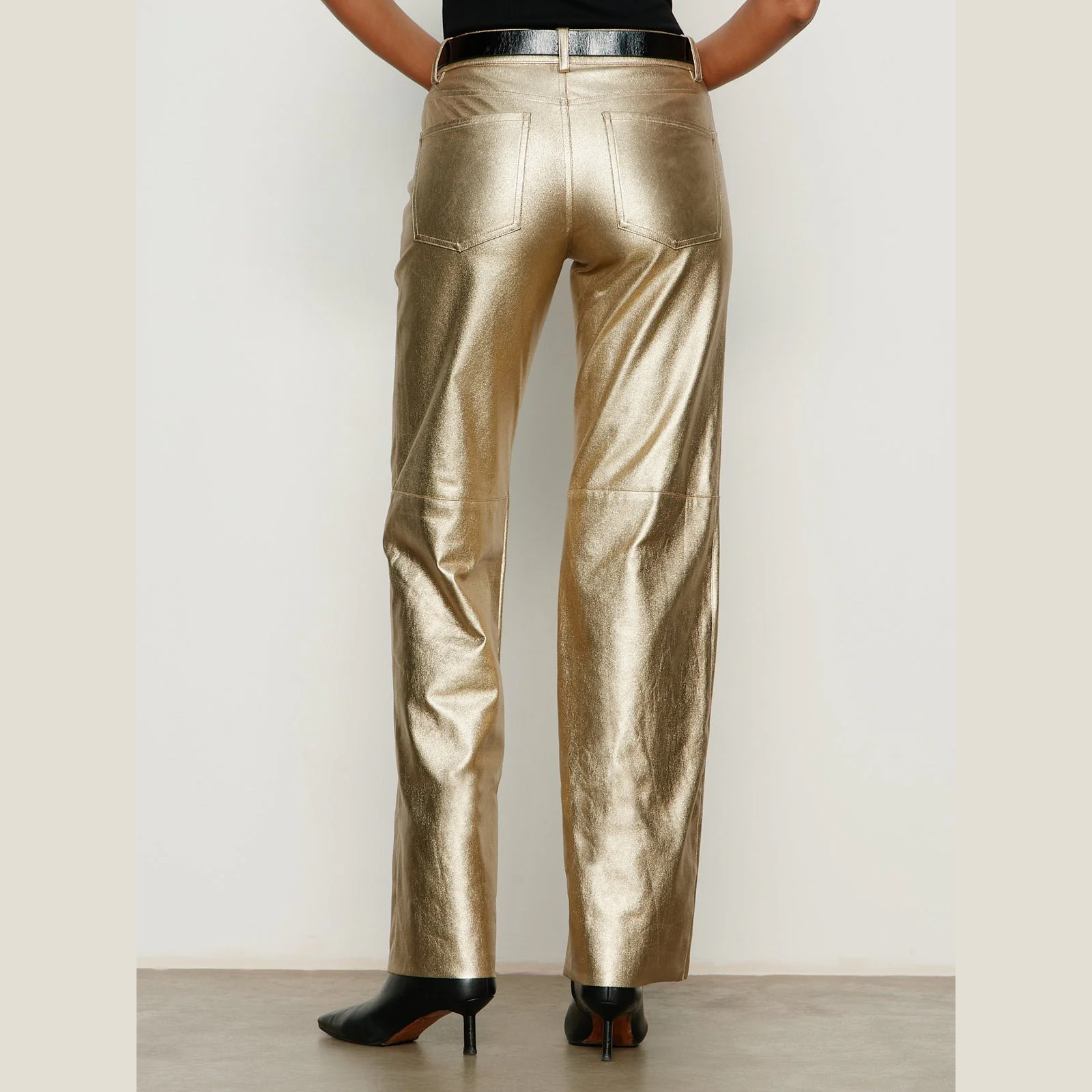 Sanctuary-cadence-relaxed-straight-pant-platinum-02.png