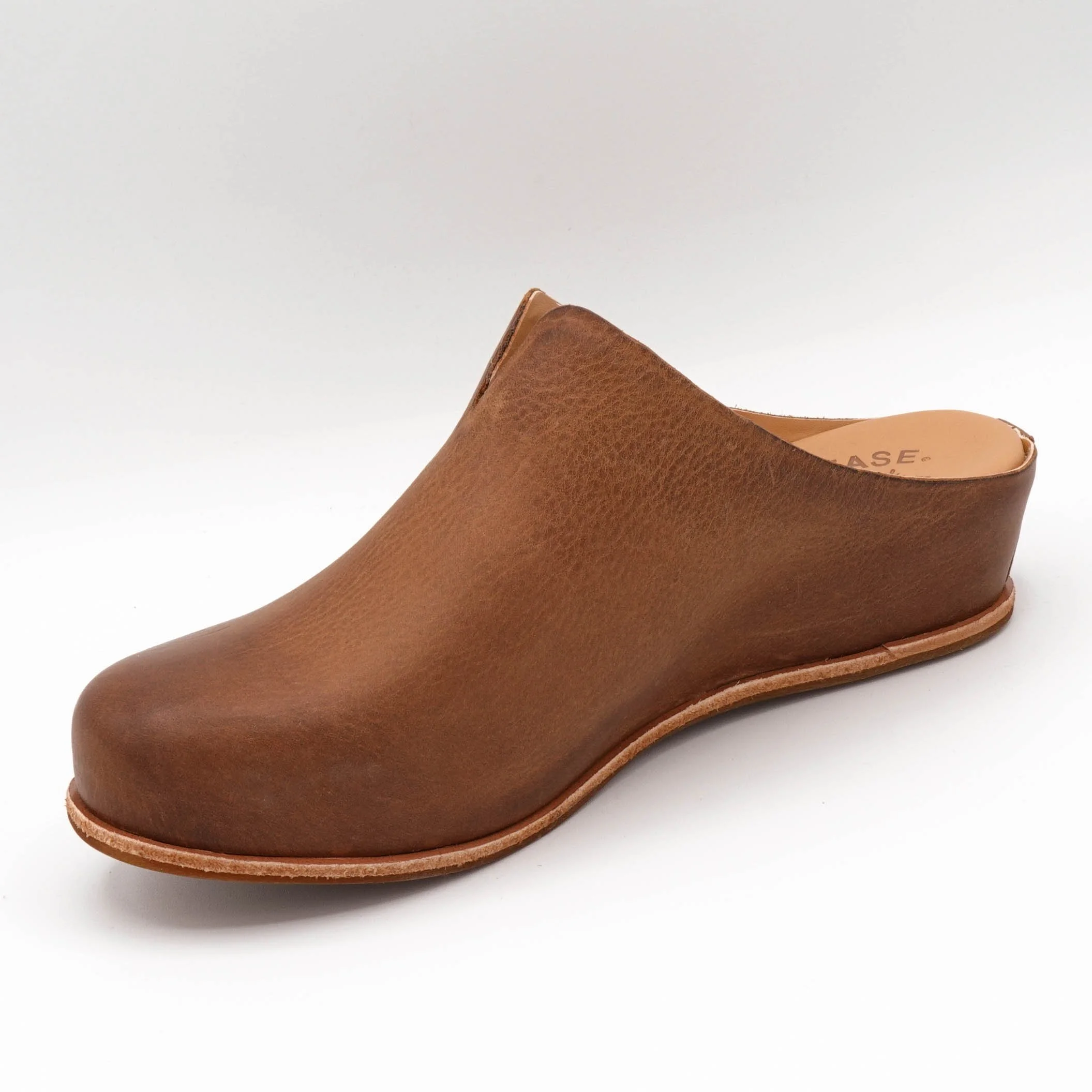 Kork-Ease-para-brown-2.jpg