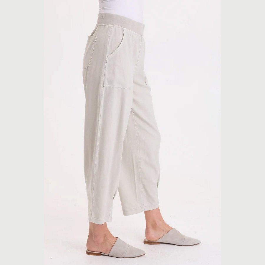 Wearables-festus-twill-tapered-crop-pant-whitecap-pigment-03.jpg