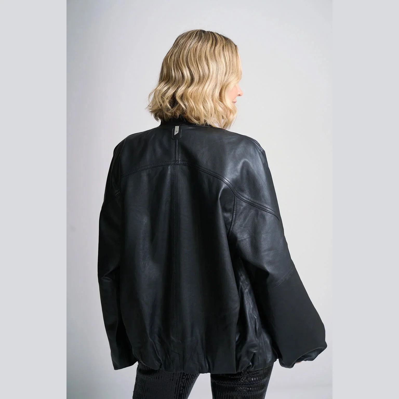 Kylie-OS-leather-jacket-black-03.jpg
