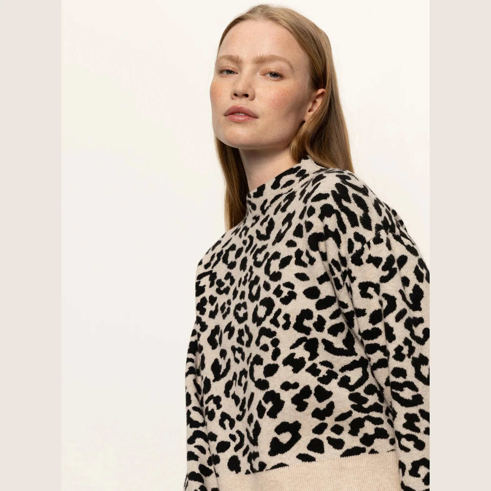 The soft touch popover by Sanctuary Clothing in spots print