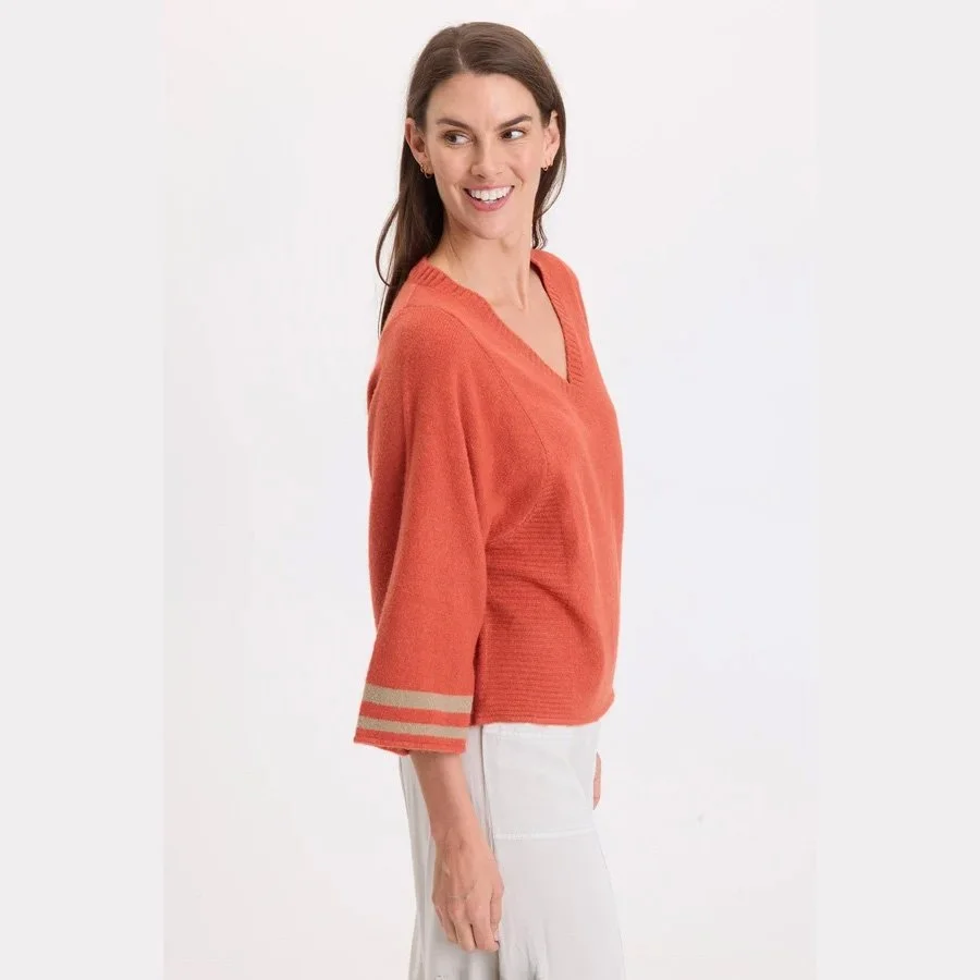 Wearables-jasper-racing-stripe-sweater-roulette-03.jpg