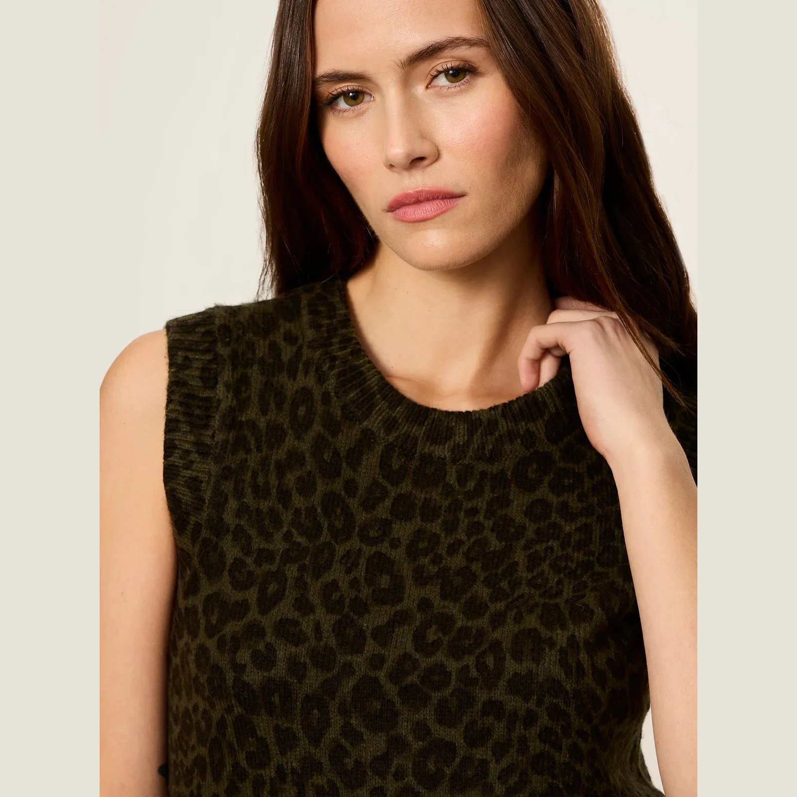 Sanctuary-soft-printed-shell-sweater-kalamata-leopard-05.jpg