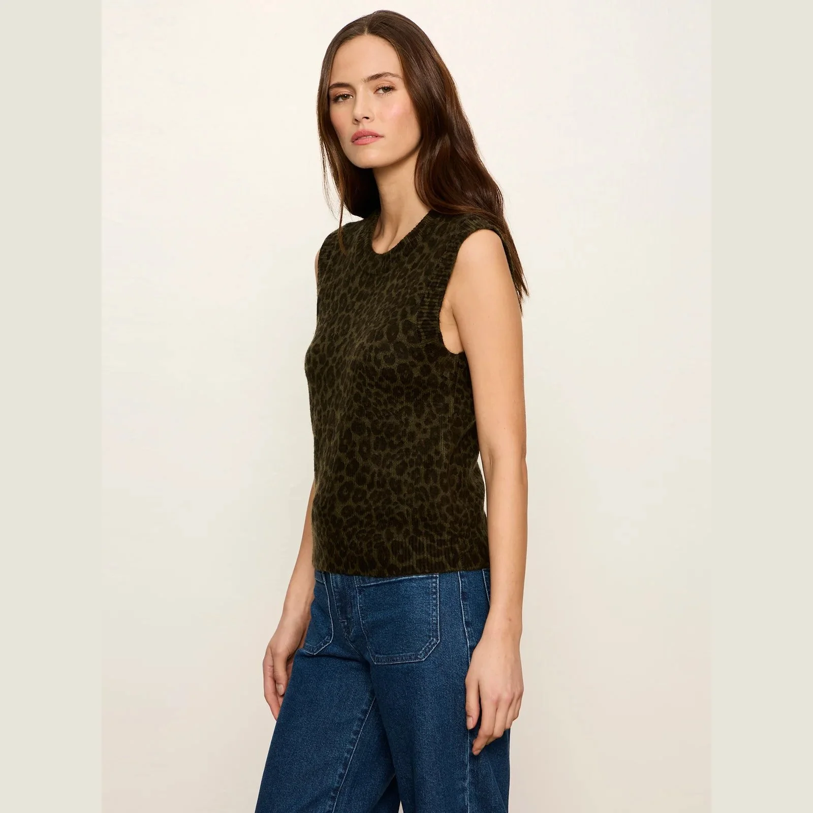 Sanctuary-soft-printed-shell-sweater-kalamata-leopard-02.jpg