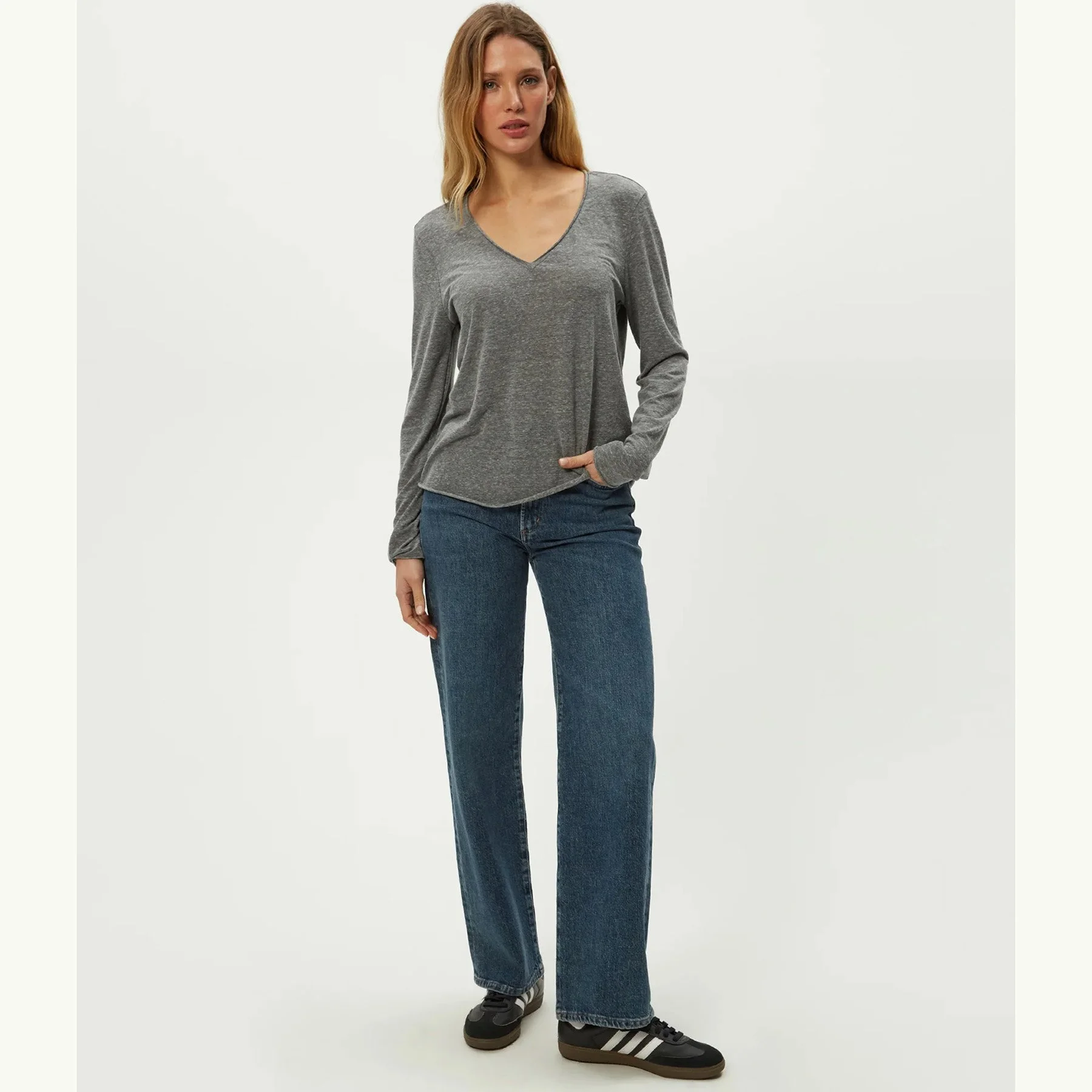 Michael-Stars-kailee-vneck-long-sleeve-tee-charcoal-02.jpg