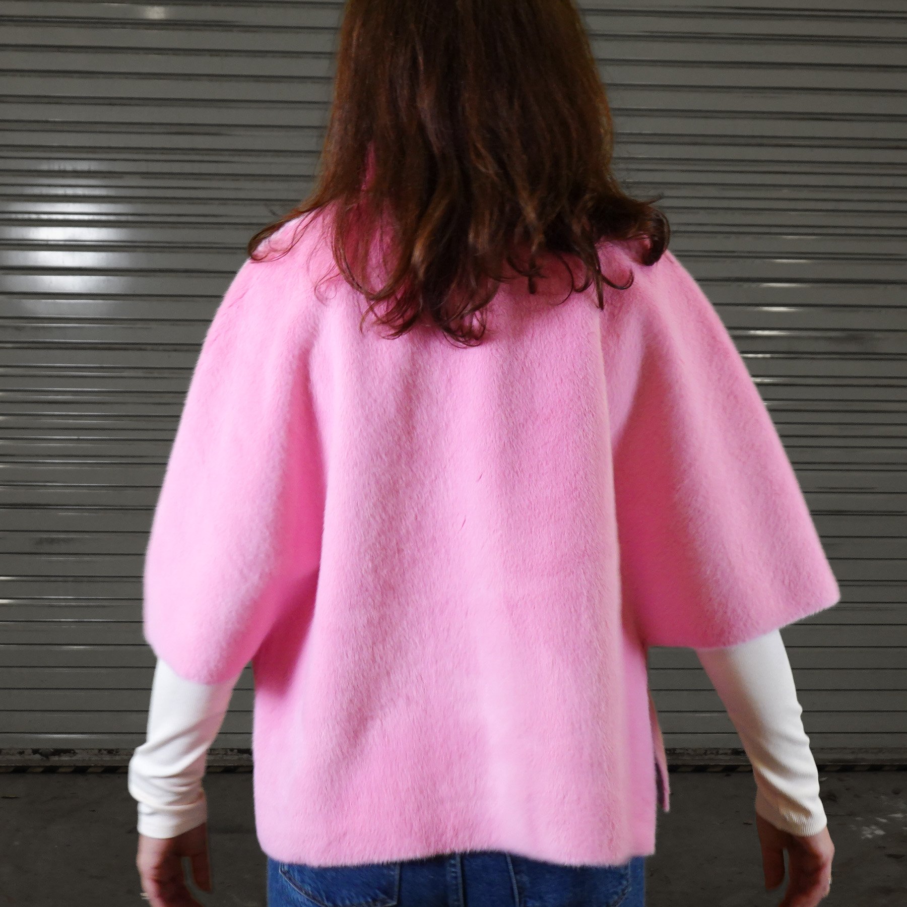 Ivy-Jane-faux-fur-capelet-pink-03.jpg