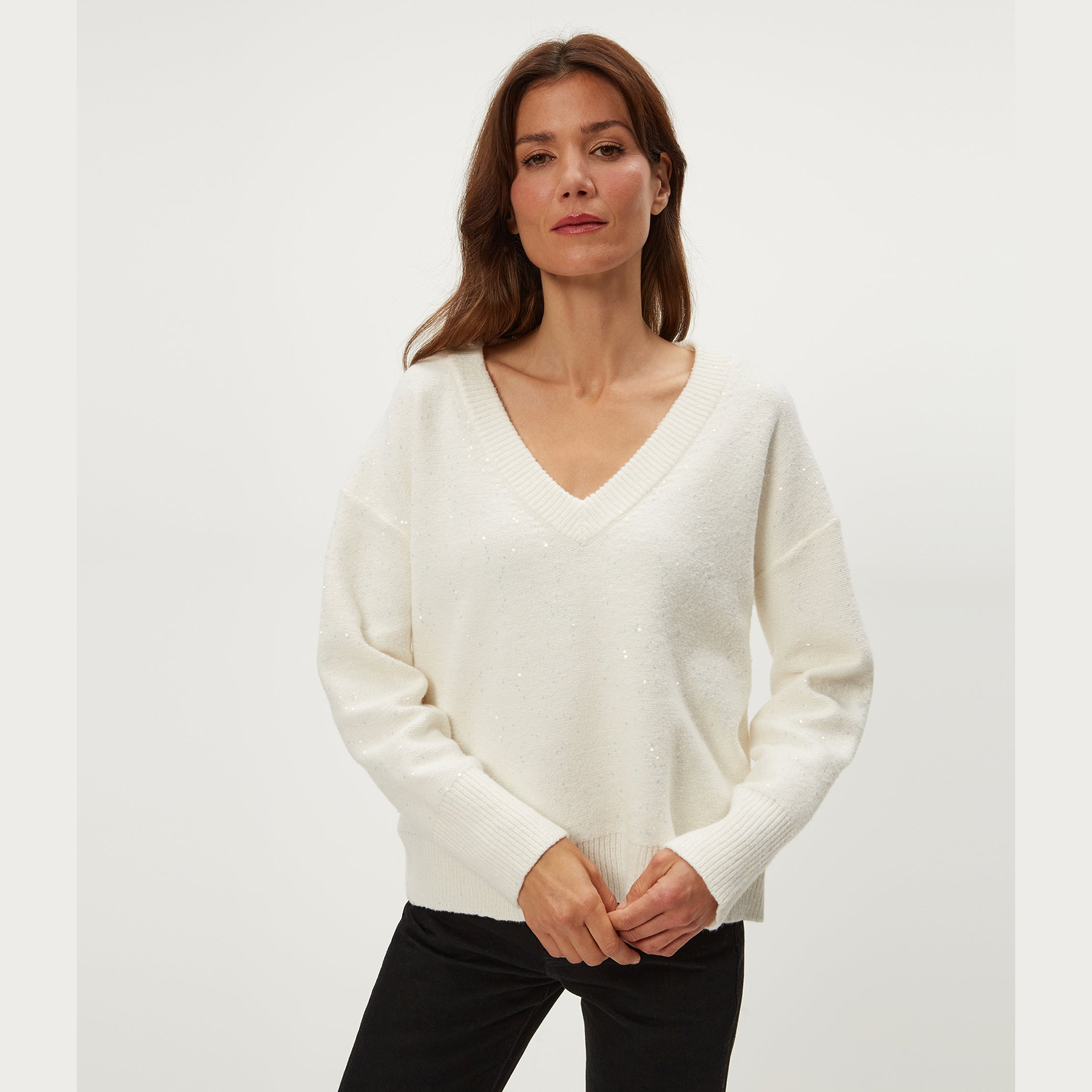 Michael-Stars-francis-vneck-sweater-ivory-01.png