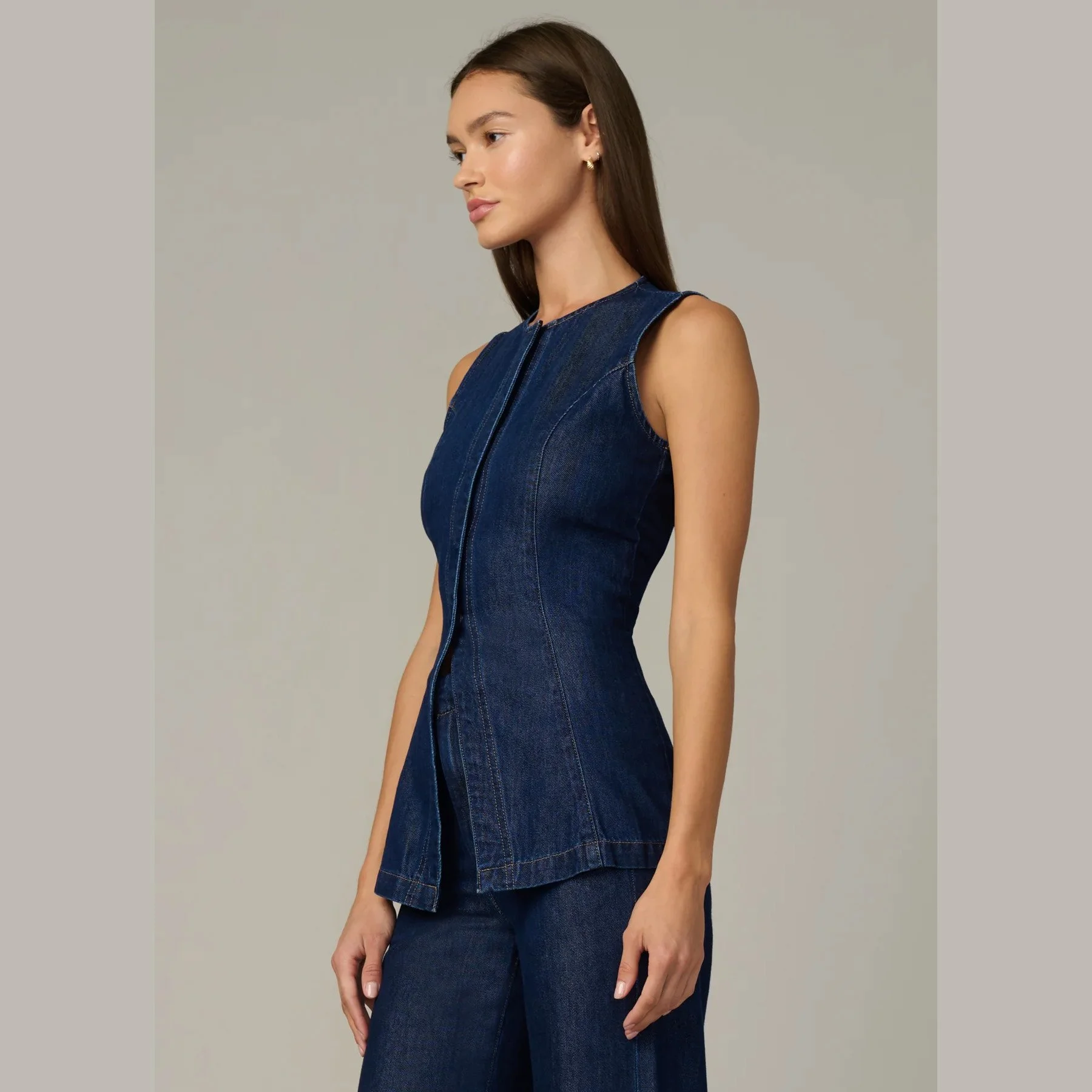 Joes-Jeans-seamed-tunic-honor-03.jpg