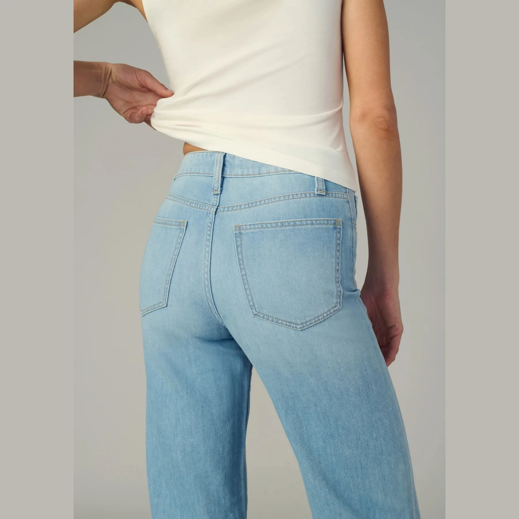 The blake high rise wide leg crop jean by Joe's Jeans in delightful denim wash