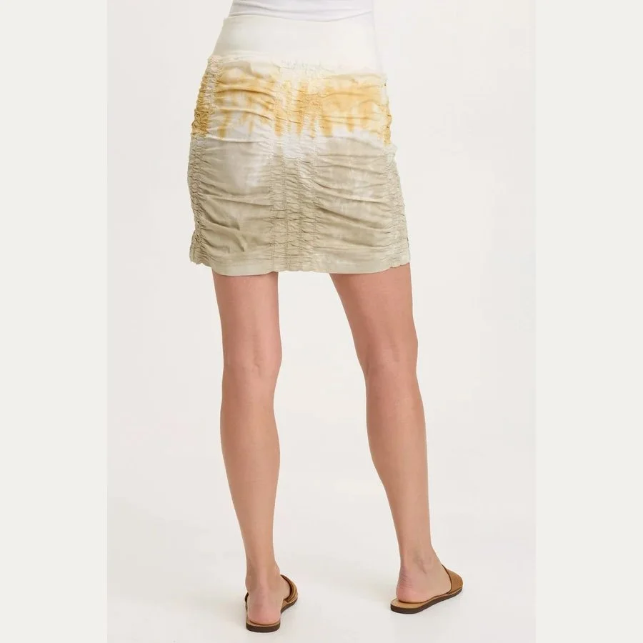 Wearables-trace-skirt-paradox-wash-radiance-04.jpg