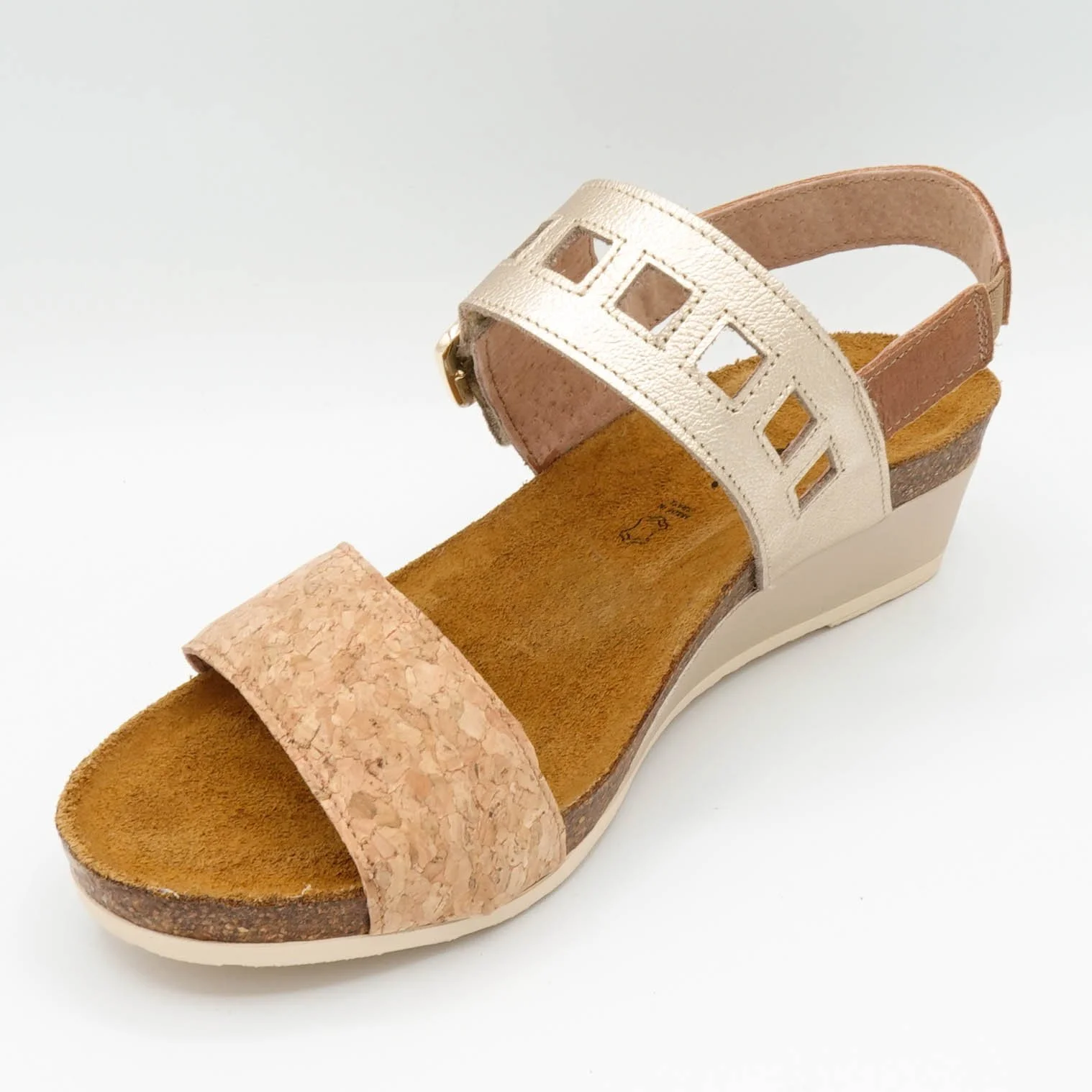 Naot-dynasty-sandal-latte-cork-radiant-gold-2.jpg