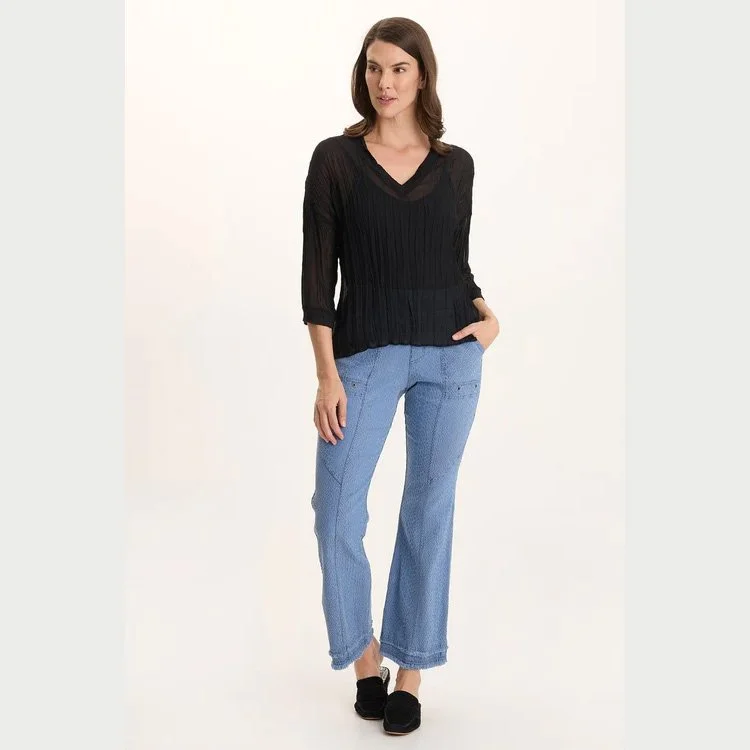 The hoyt crinkle pleat 3/4 sleeve vneck top by XCVI in black