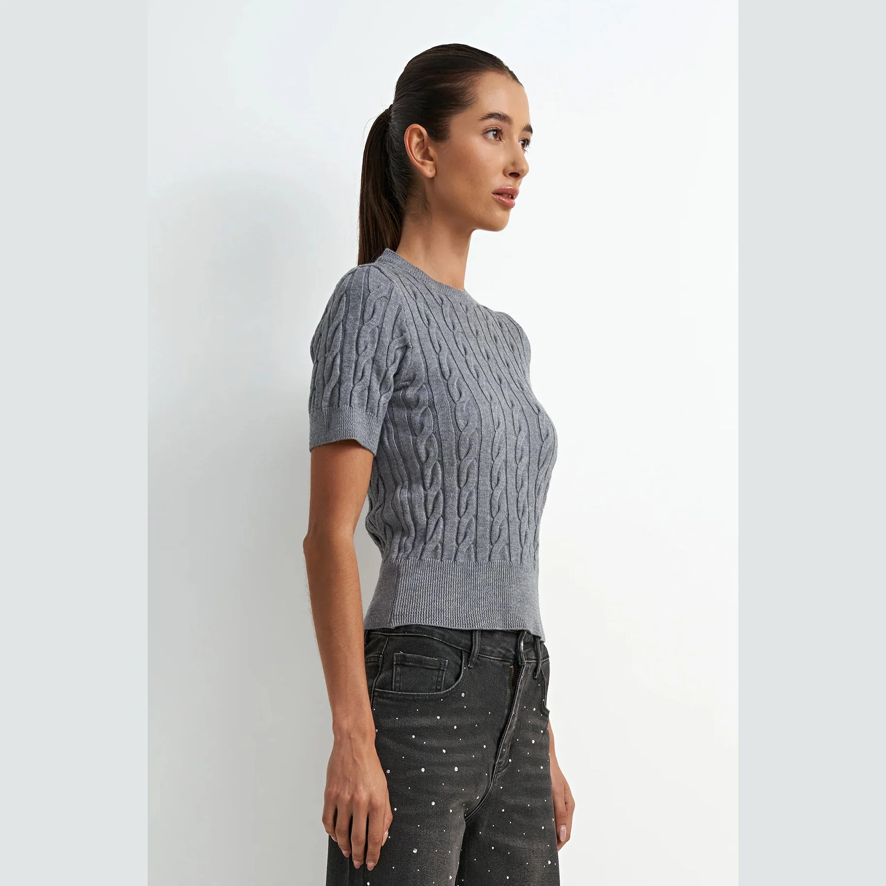 Astrid-timeless-t-grey-02.jpg