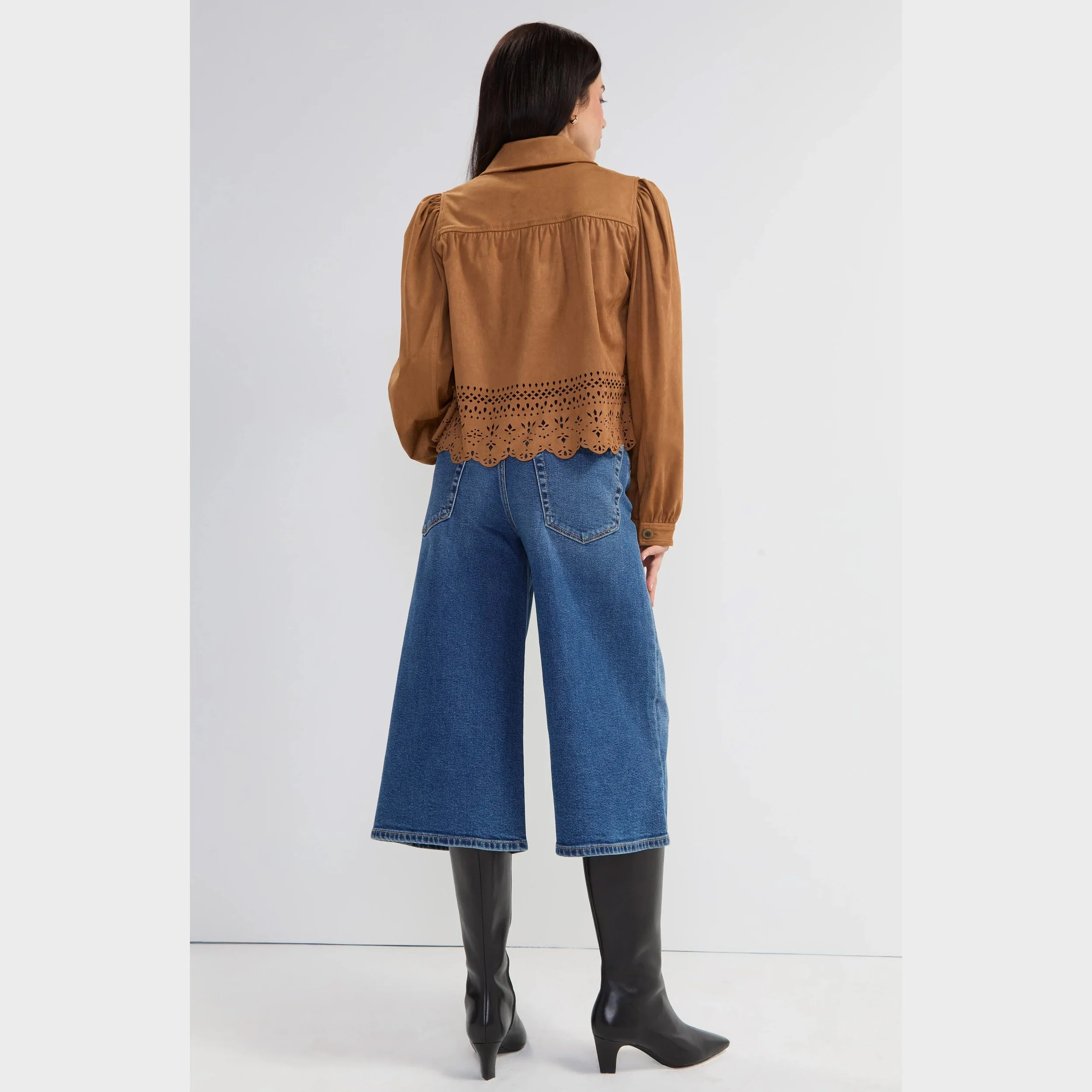 Liverpool-puff-sleeve-jacket-with-laser-cut-hem-caramel-02.jpg