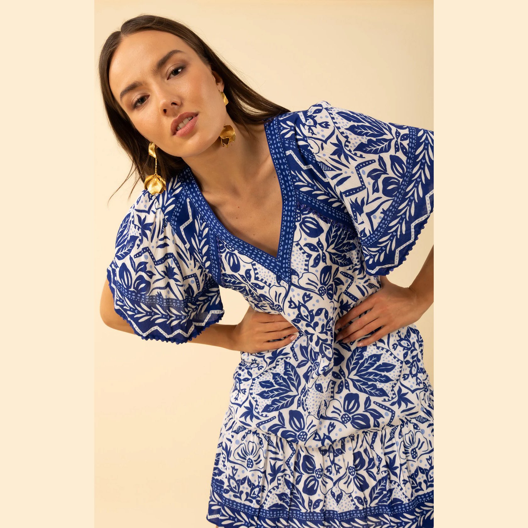 Hale-Bob-aliya-vneck-short-sleeve-dress-blue-04.jpg