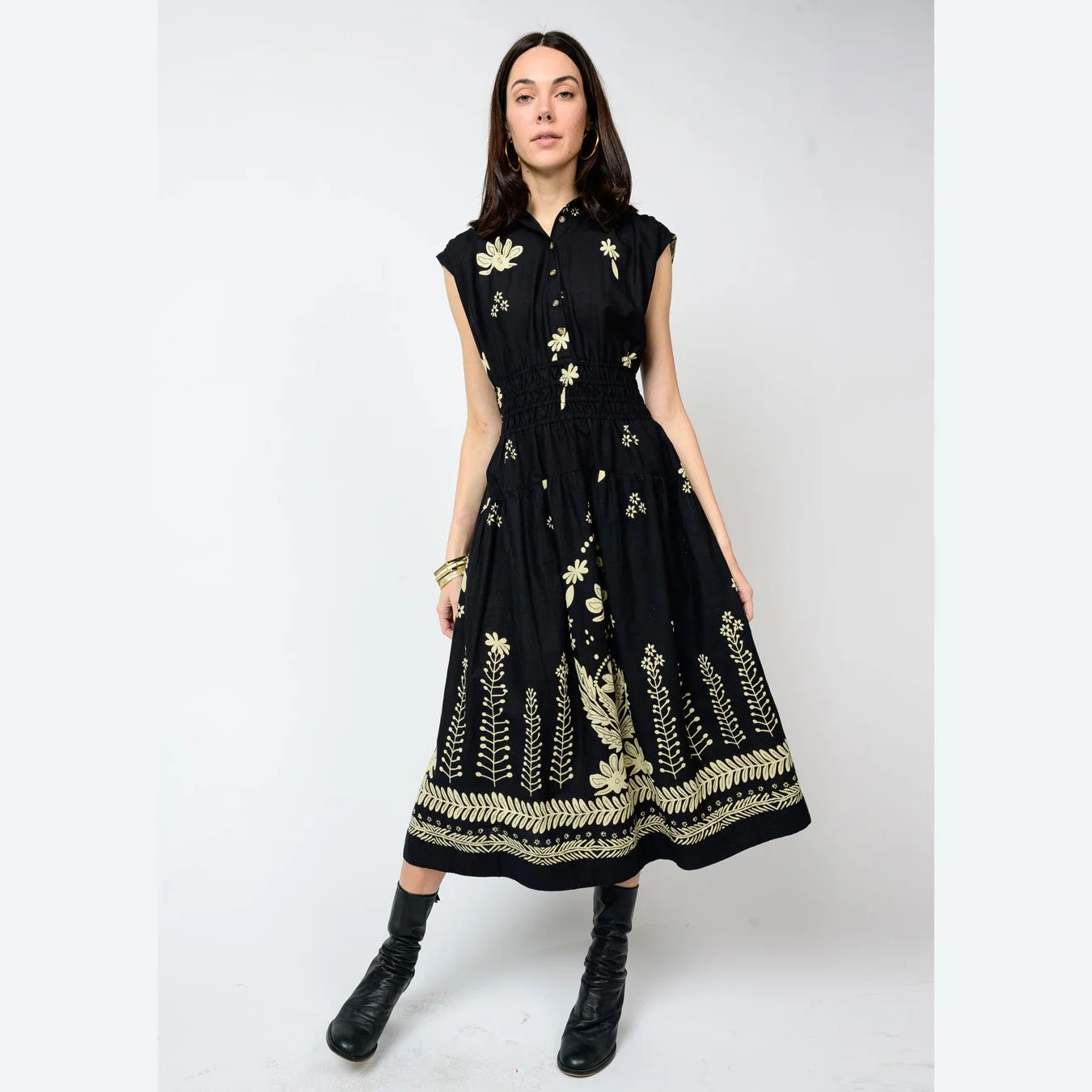 The bordering flowers dress in black by Uncle Frank
