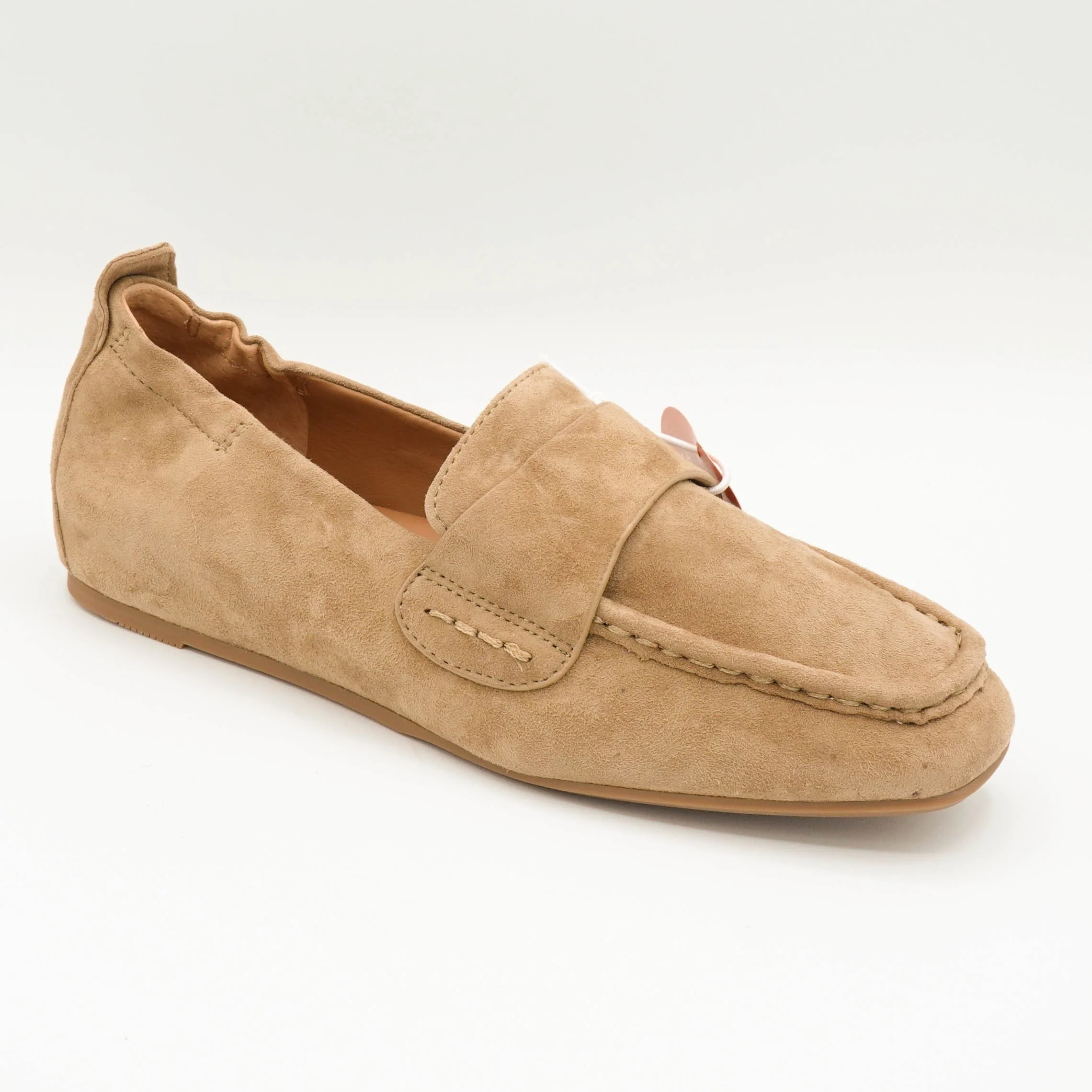 Gentle-Souls-sophie-suede-loafer-cartouche-1.jpg
