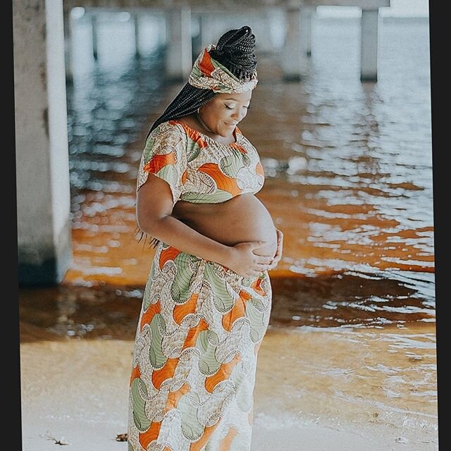 Beauty ✨ #motherhoodunplugged  #maternityphotography #maternityshoot #mamabear #motherhood #motherhoodthroughinstagram #pursuitofportraits #thatsdarling #darlingmovement #tallahasseephotographer #dallasphotographer #dallasweddingphotographer #chicago