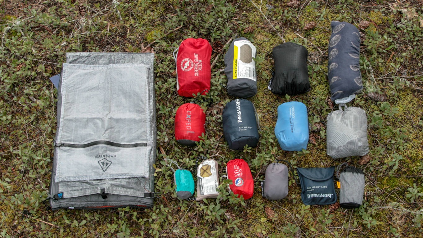 Higear Hi-gear 988 travel camping backpacking hiking compact micro pillow 