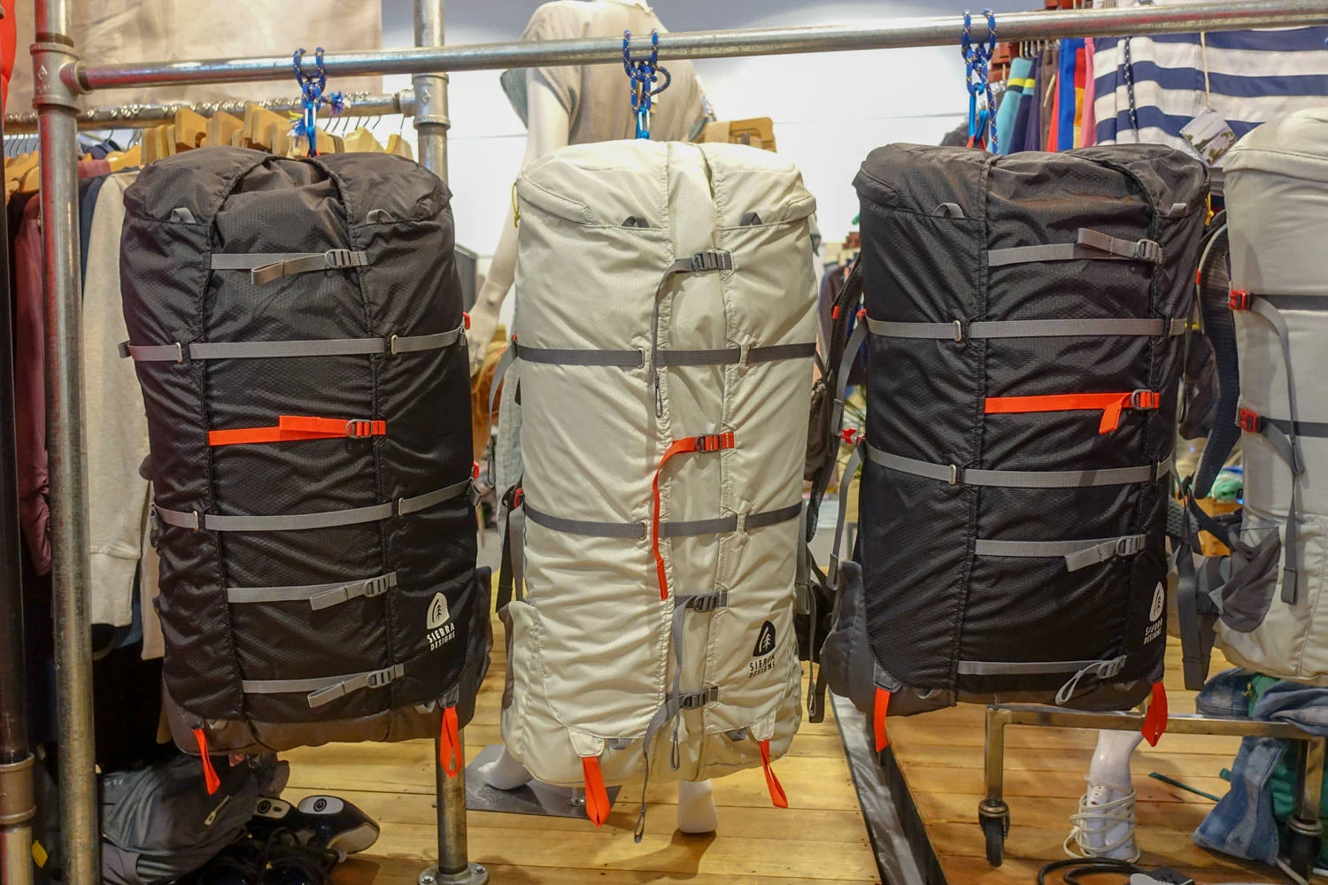 sierra designs summit daypack