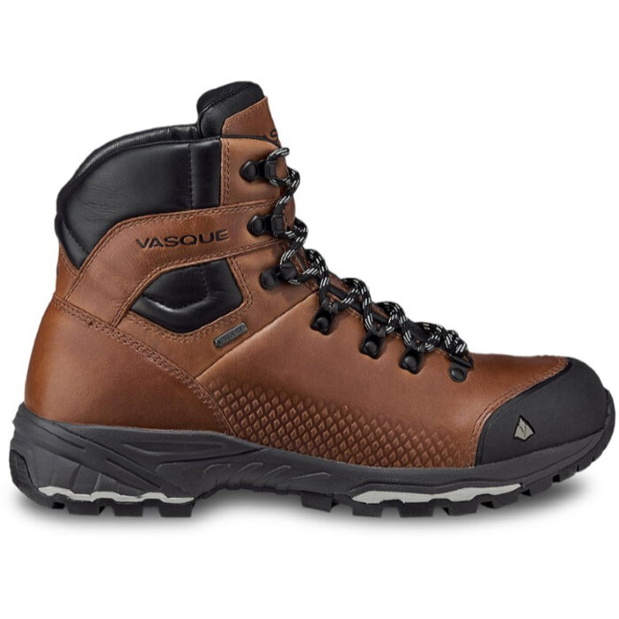 wide hiking boots canada
