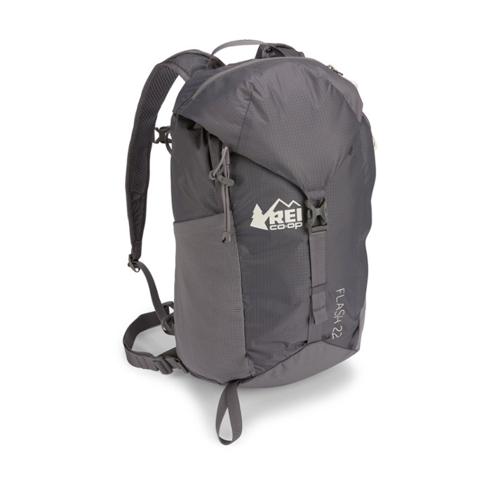 rei flash 22 pack amazon