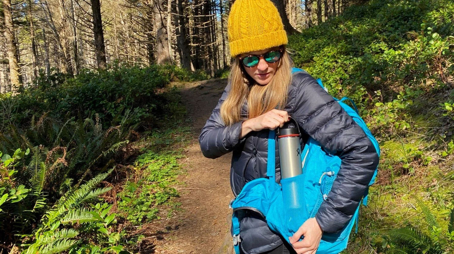 hydro flask hiking