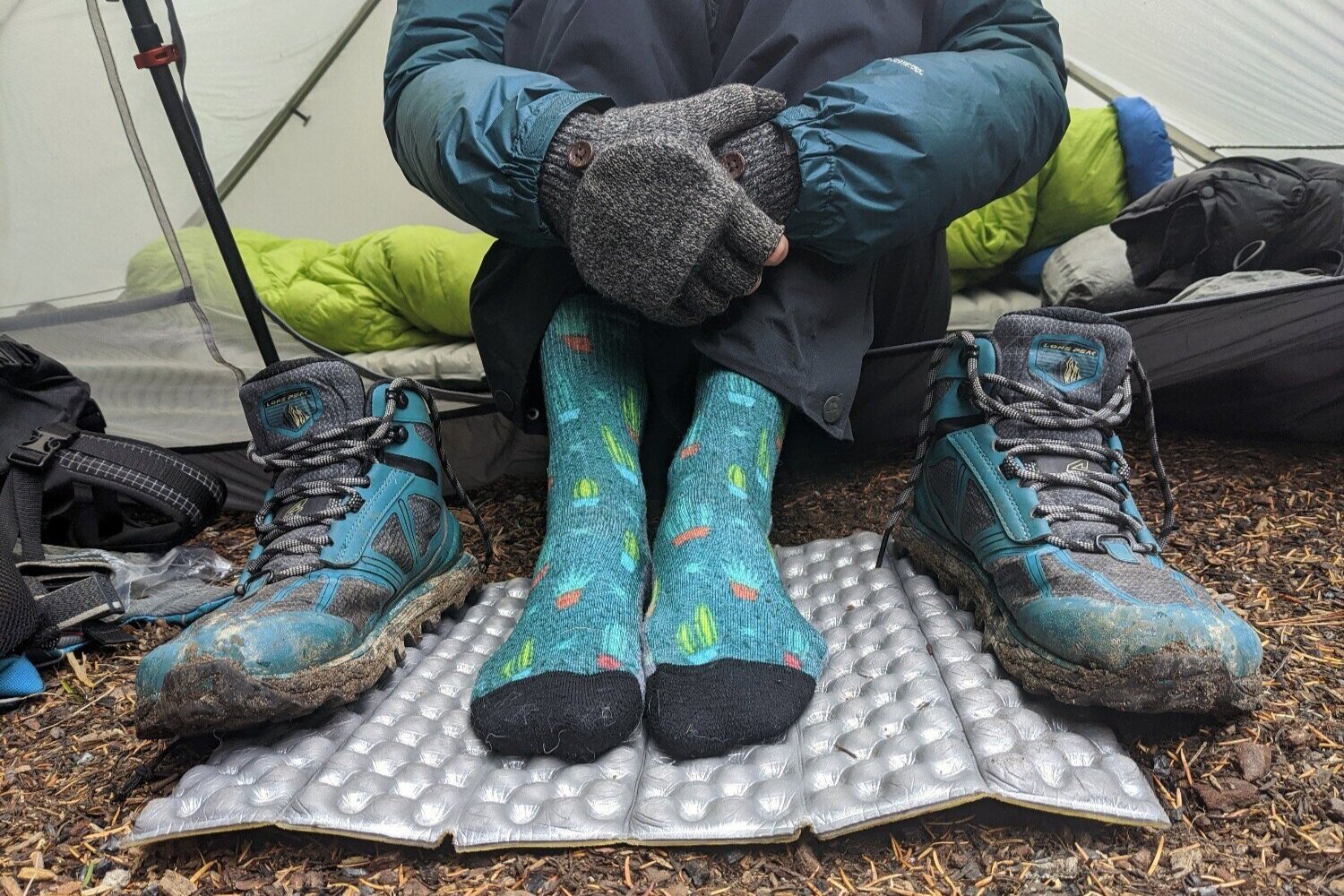 Mens Warm Hiking Crew Socks Large Trekking Sock with Cushioned Padding Design Cotton Walking Running Socks Fit for Trekker Camping Climbing Athletic Outdoor Sports Sock Size UK 8-9 EUR 43-45 
