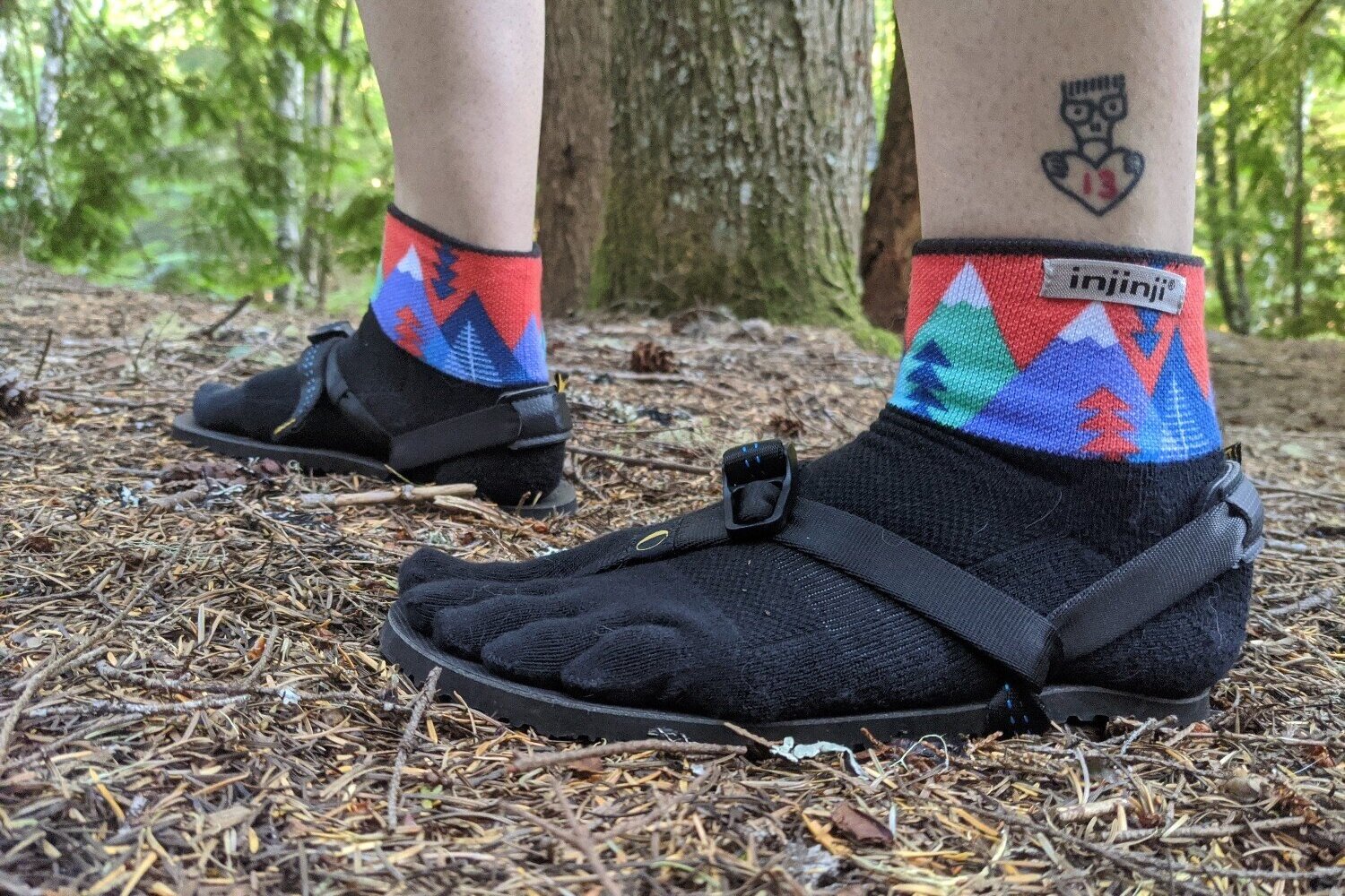 BAIXITE Women's/Men's Foldable Travel Sneakers Ultra Light Anti-Slip Hiking Outdoor Shoes 