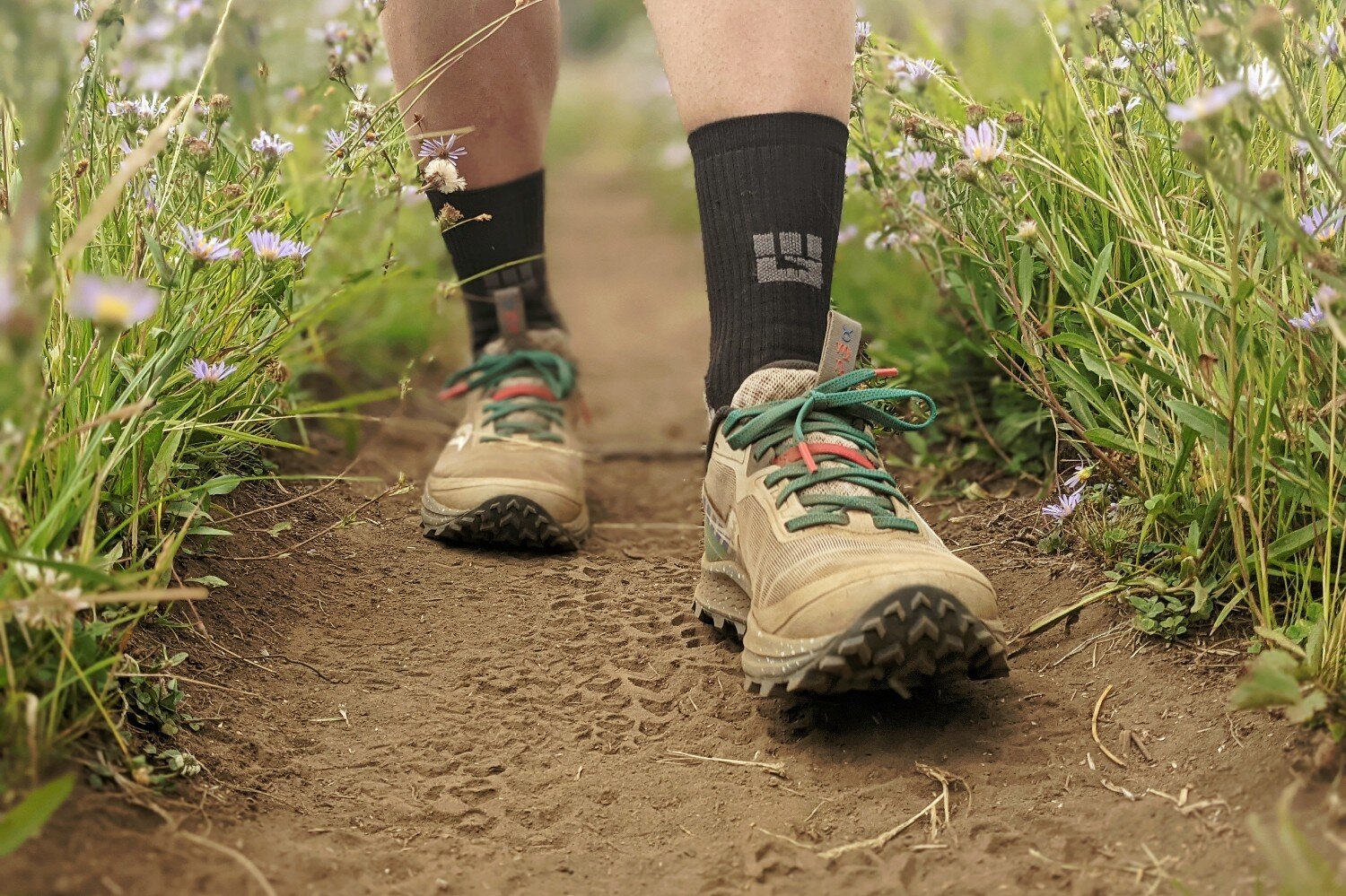 best sneakers for hiking women's