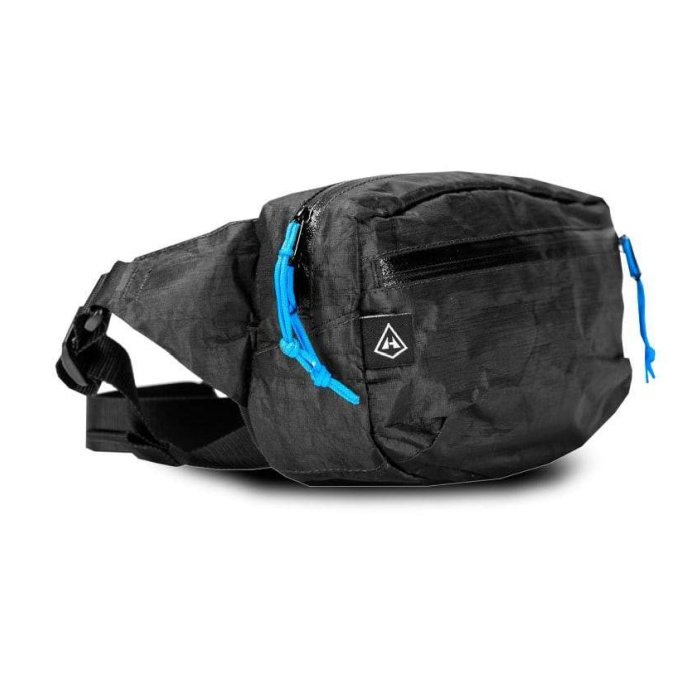10 Reasons Why Fanny Packs Are Incredible For Backpacking & Hiking