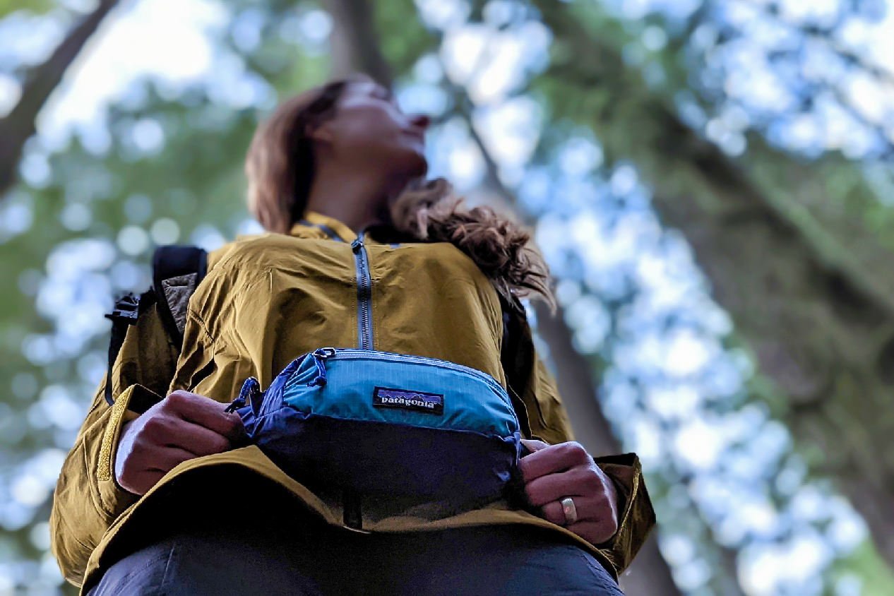 10 Best Fanny Packs For Hiking Of 2023 — CleverHiker Backpacking Gear ...