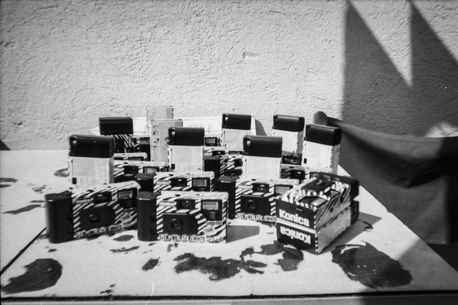 Konica Monochrome Disposable: Expiration 1999