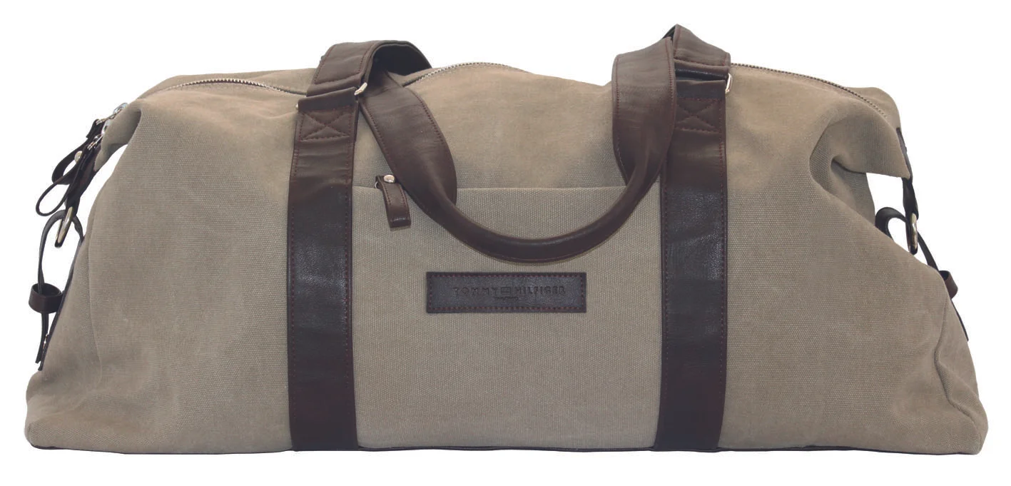 Diesen tollen Weekender gibt's für Hilfiger Kunden im Männer-Shop! Aktion gültig ab einem Einkaufswert von 150,- € aus der aktuellen Hilfiger Männer Kollektion