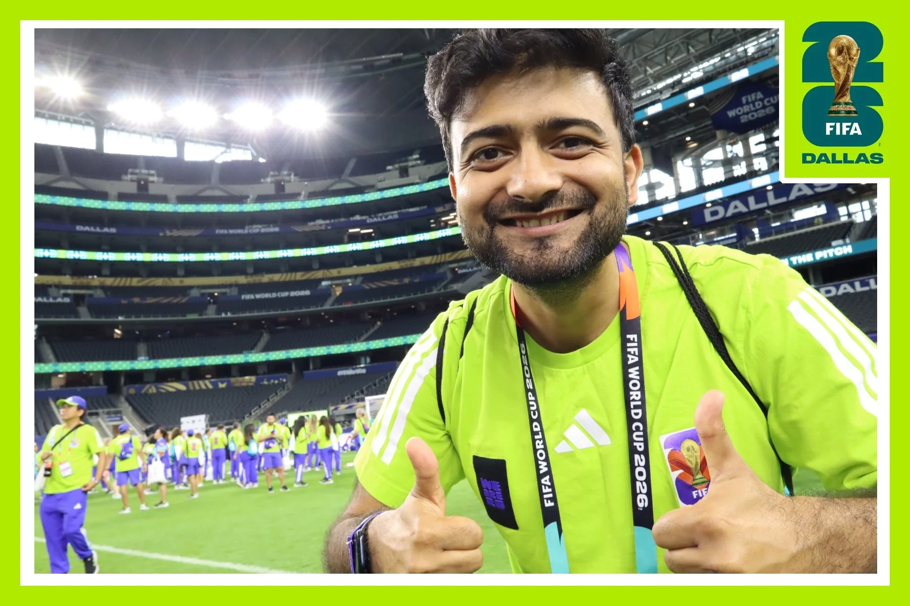 roaming-photo-booth-att-stadium-thumbs-up-portrait.jpg.JPG