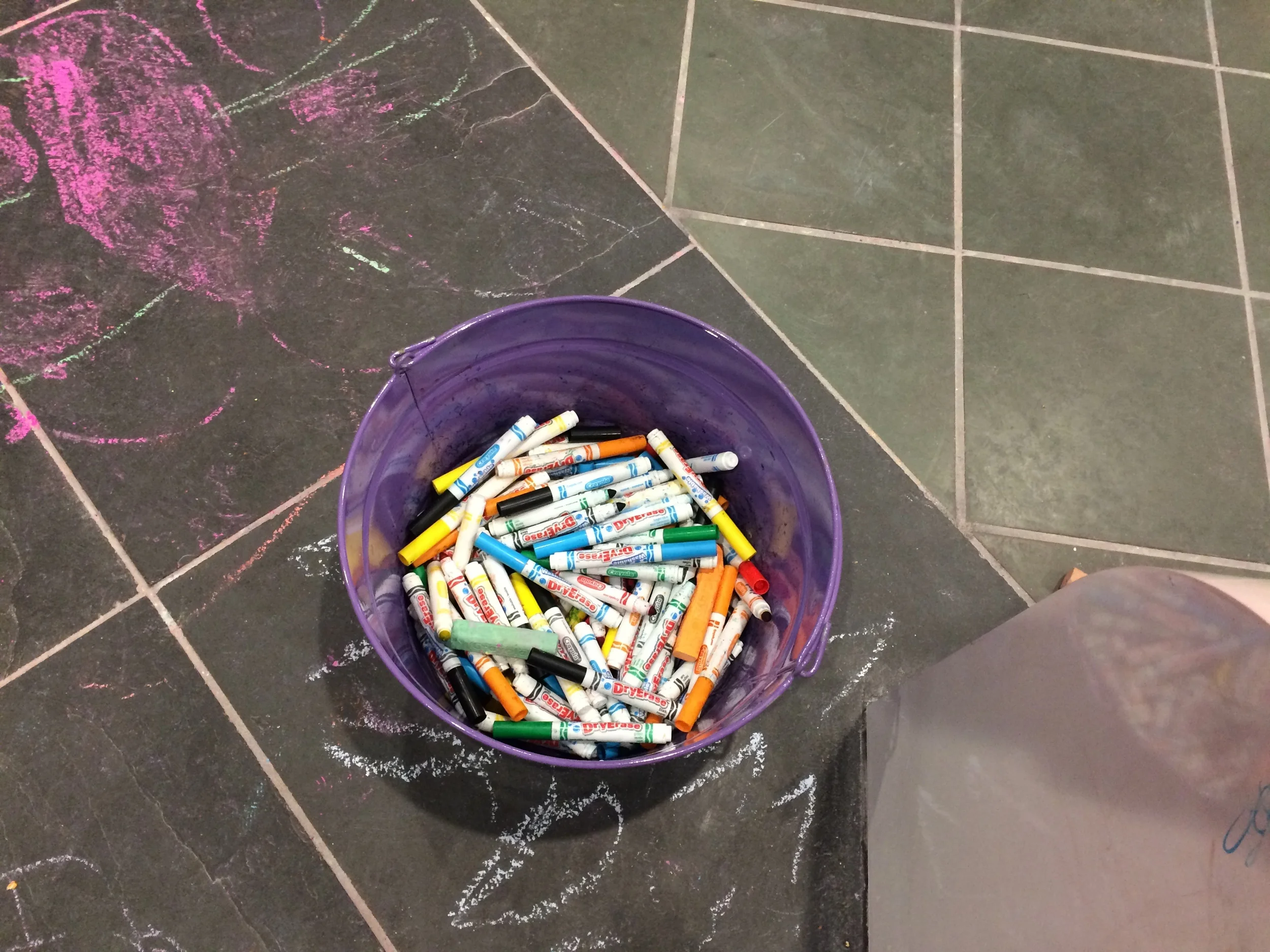 Crayola Experience Orlando, FL SCRIBBLE SQUARE Dry Erase Markers
