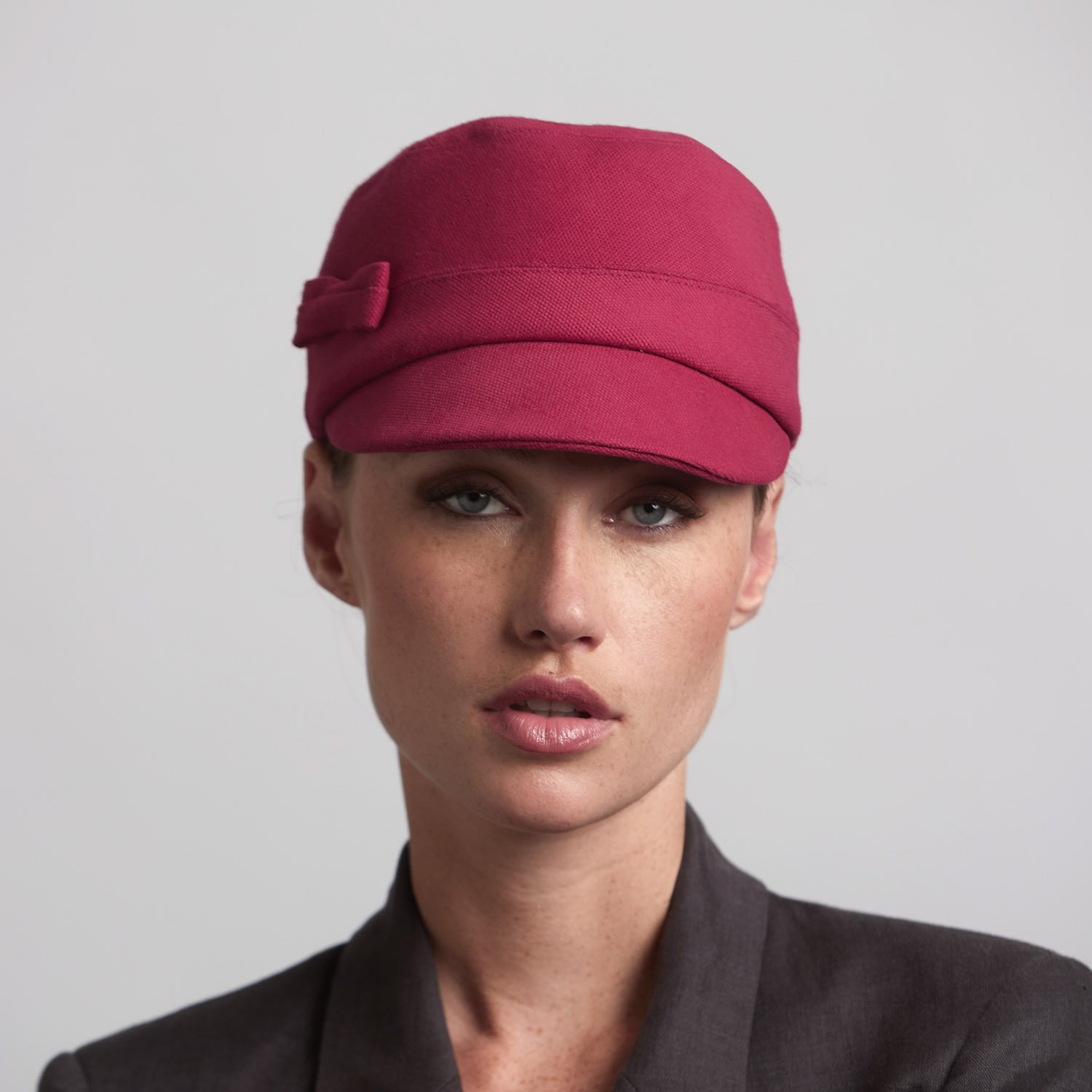 Style Guide｜Women's Designer Hats｜What to wear if you have a round face  shape — Karen Henriksen