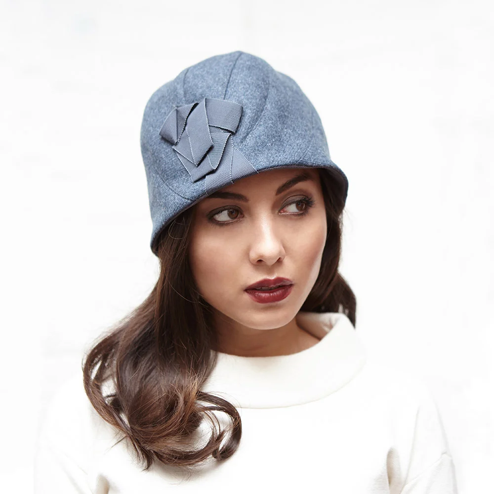 Women's Lightweight Lambswool Cloche 