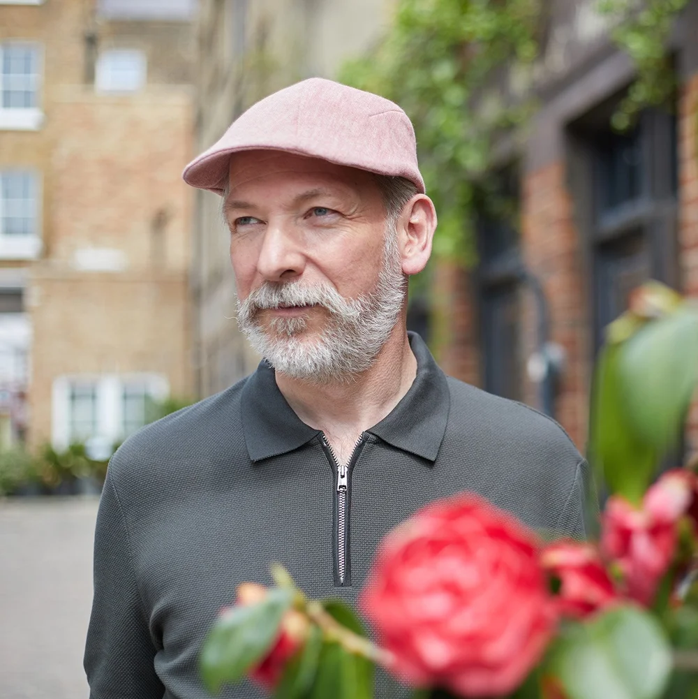 Irish Linen Flat Cap 'Garvey' in pink-mix — Karen Henriksen