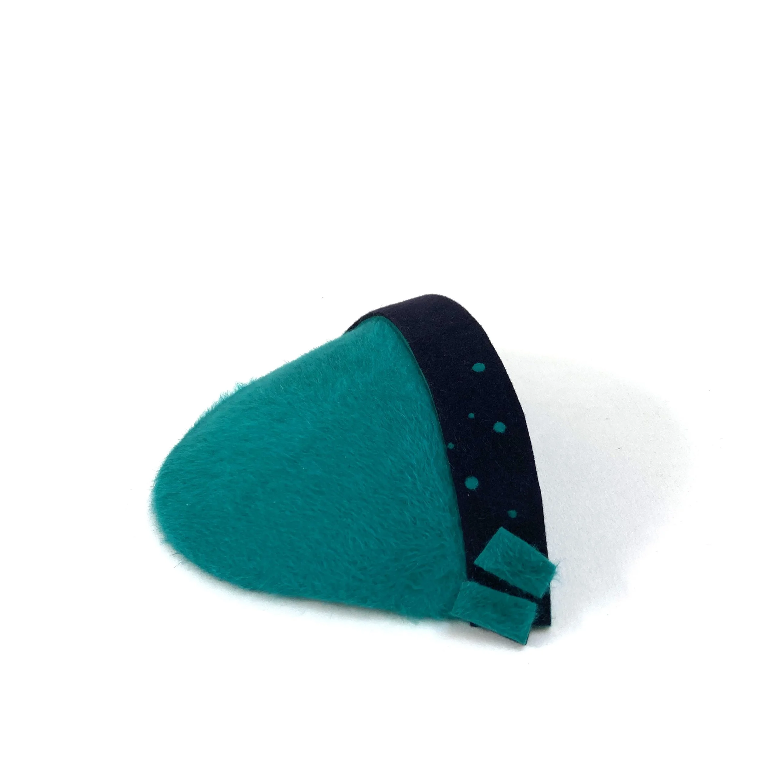 como-green-one-off-felt-visor-4.jpg