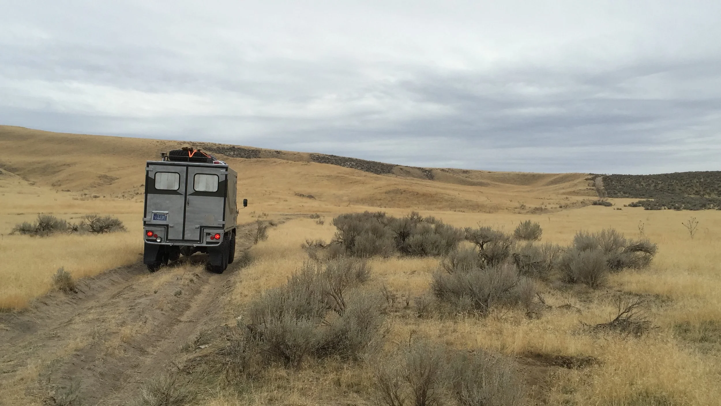 Driving real close (or maybe very nearly on?) the Oregon Trail.