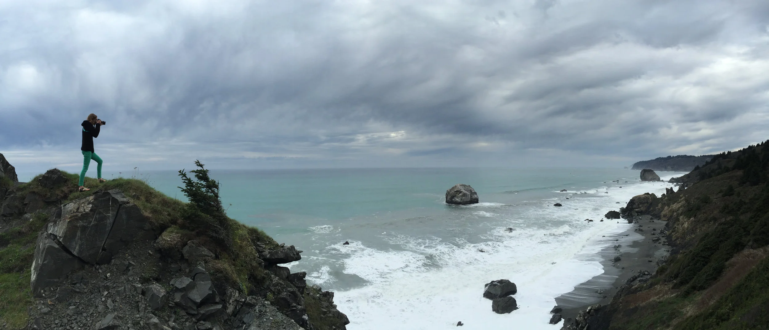 Chels shooting the sea, looking majestic.